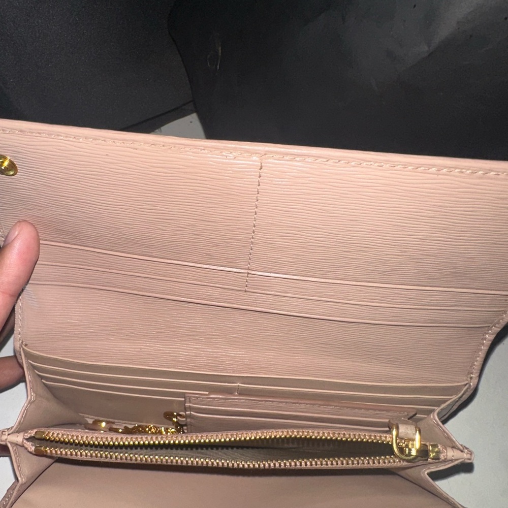 Authentic Prada wallet - Picture 9 of 12